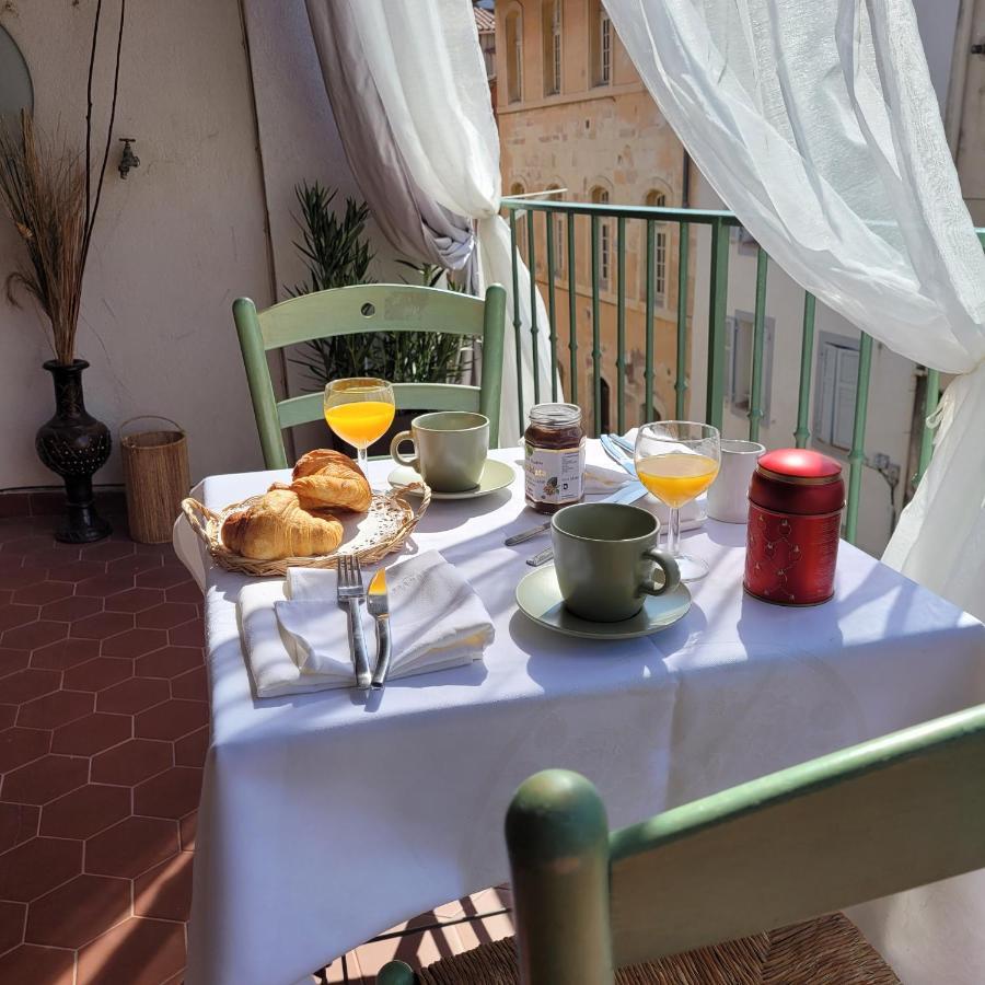 マルティーグIle En Provenceアパートメント エクステリア 写真